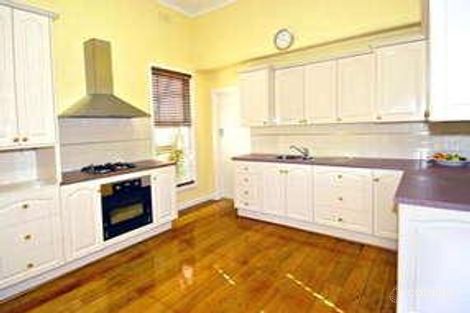 Property photo of 13 London Court Greensborough VIC 3088