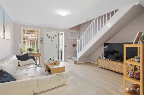Property photo of 4/12 Bogan Place Seven Hills NSW 2147