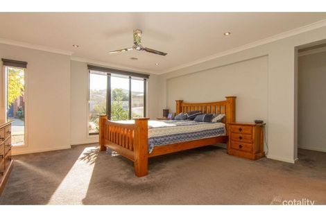 Property photo of 28 McGowan Drive Skye VIC 3977
