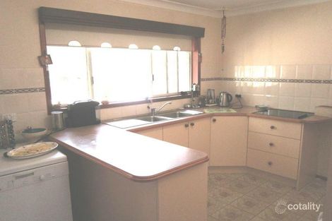 Property photo of 43 Tania Drive Point Clare NSW 2250