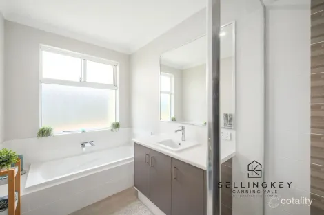 Property photo of 29 Claystone Loop Piara Waters WA 6112