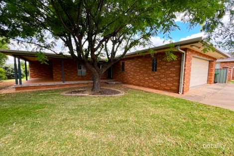 Property photo of 12 Christina Close Parkes NSW 2870