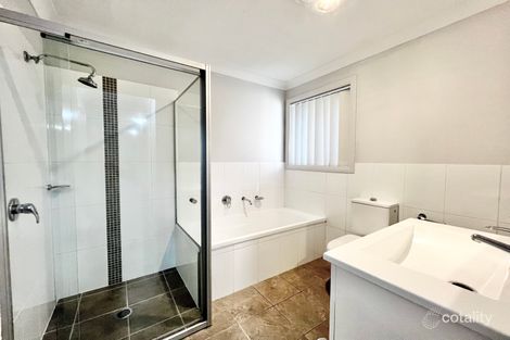 Property photo of 2/11 Windermere Road Lochinvar NSW 2321