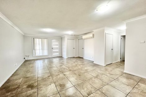 Property photo of 2/11 Windermere Road Lochinvar NSW 2321