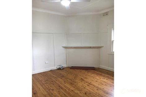 393 Mann St, North Gosford, NSW 2250