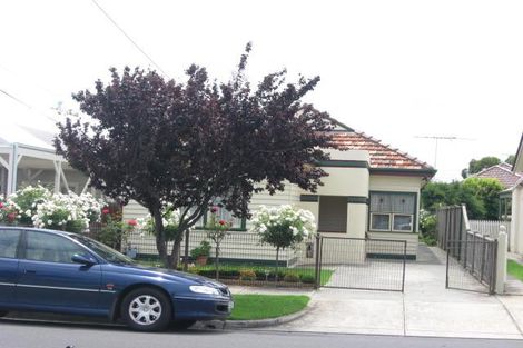 30 Woods St, Newport, VIC 3015