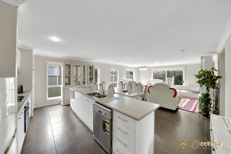 Property photo of 2 Butler Grove Wyndham Vale VIC 3024