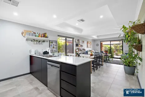 13 Woodville Rd, Haynes, WA 6112