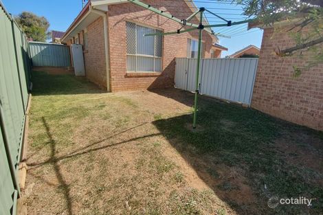Property photo of 2/5 Gunn Place South Tamworth NSW 2340