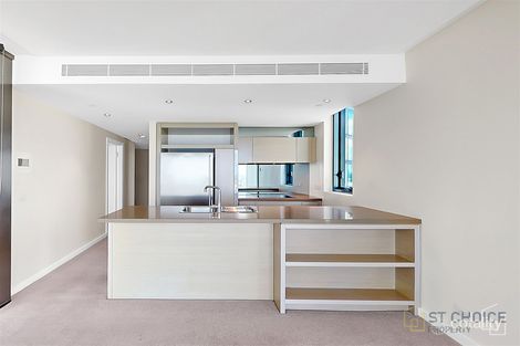 Property photo of 231/8 Waterside Place Docklands VIC 3008