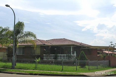 Property photo of 27 Coolatai Crescent Bossley Park NSW 2176