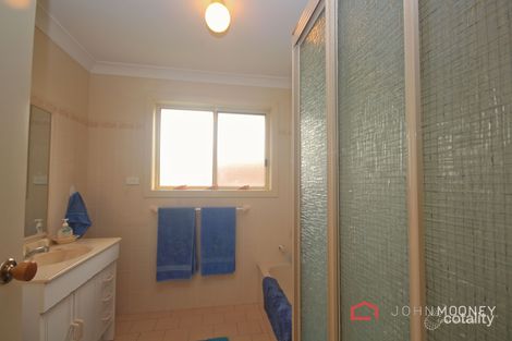 Property photo of 2/76 Dalman Parkway Glenfield Park NSW 2650