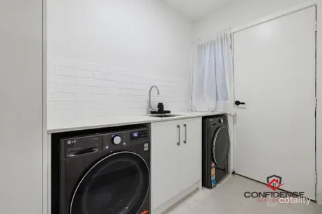 Property photo of 33 Marjorie Matthews Street Taylor ACT 2913