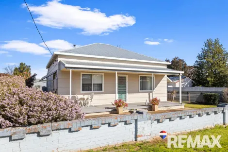 Property photo of 1 Cross Street Junee NSW 2663