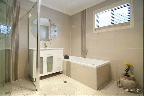 Property photo of 12 Belinda Crescent Springwood QLD 4127