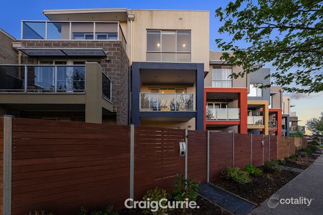 Property photo of 67 Lakeside Boulevard Pakenham VIC 3810