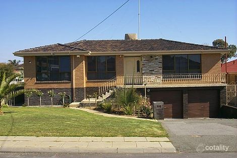 35 Recreation Rd, Hamilton Hill, WA 6163