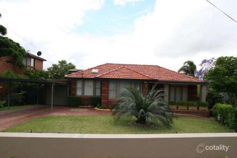 8 Gungaroo Pl, Beverly Hills, NSW 2209