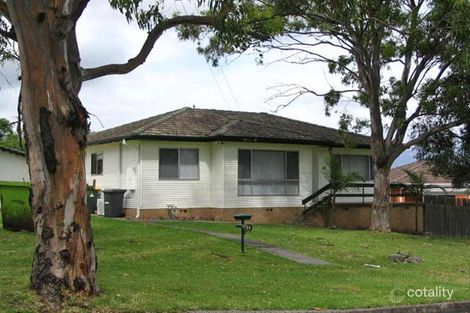 33 Parkside Dr, Dapto, NSW 2530