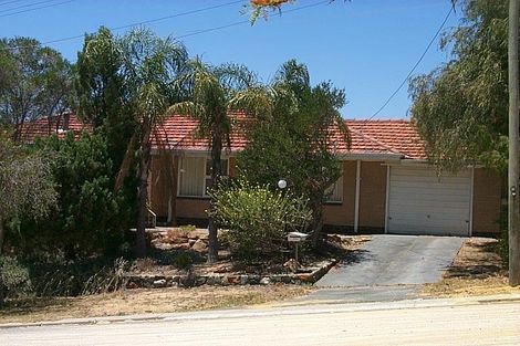 2 Hadley Pl, Karrinyup, WA 6018