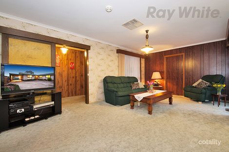 Property photo of 18 Meadowgate Drive Chirnside Park VIC 3116