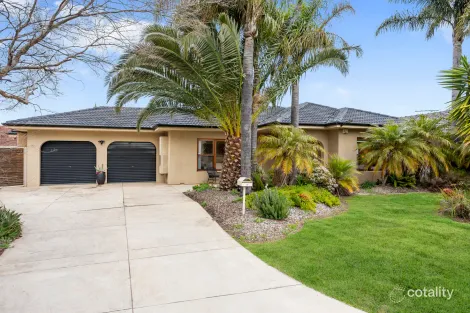 4 TUART PL, WEST LAKES, SA 5021