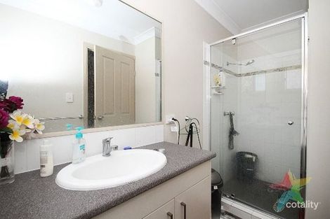 Property photo of 13/1 Spalding Crescent Goodna QLD 4300