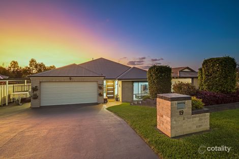 19 Laurie Dr, Raworth, NSW 2321