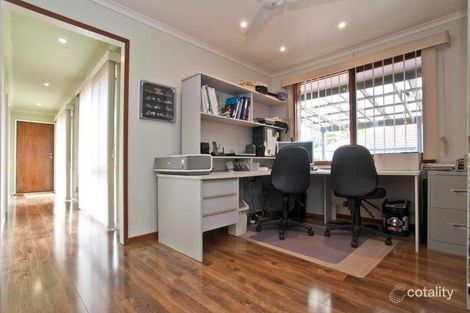 Property photo of 8 Gattinara Drive Frankston VIC 3199