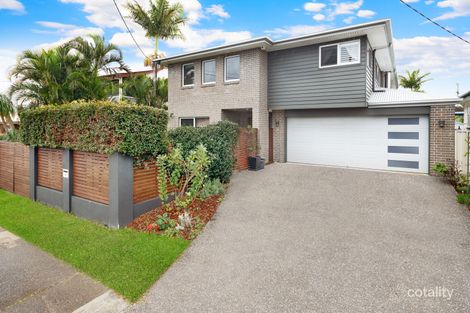 42 King St, Woody Point, QLD 4019