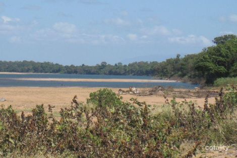 Property photo of 86 Downs Road Jarvisfield QLD 4807