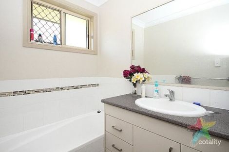 Property photo of 13/1 Spalding Crescent Goodna QLD 4300