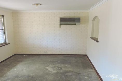 Property photo of 34 Dandaloo Crescent Wanneroo WA 6065