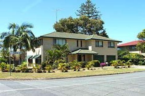 2 Iluka St, Palm Beach, QLD 4221