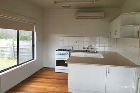 Property photo of 8 Fifth Avenue Rosebud VIC 3939