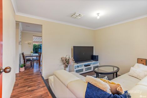 Property photo of 17 Baxter Close Huntingdale WA 6110