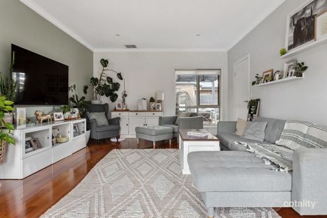 Property photo of 1/5 Moana Drive Mooroolbark VIC 3138