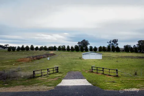 Property photo of 77 Sunset Close Cowra NSW 2794