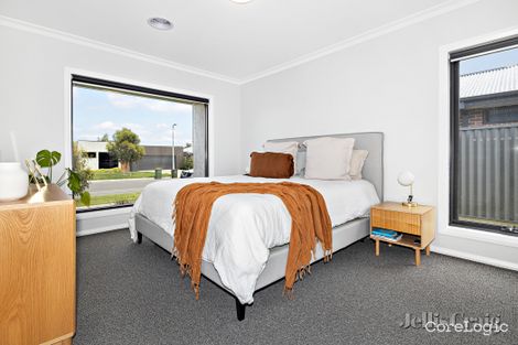 Property photo of 5 Mary Drive Alfredton VIC 3350