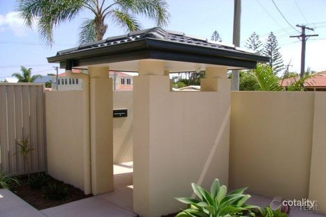 Property photo of 52 Dolphin Avenue Mermaid Beach QLD 4218