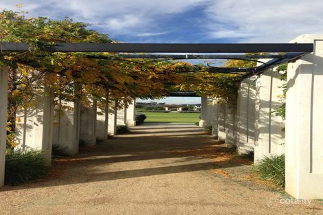 Property photo of 43 Venezia Promenade Greenvale VIC 3059