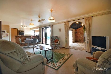 14 Tallow Rmbl, Edgewater, WA 6027