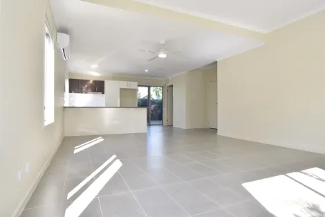Property photo of 5/1 Collins Lane Kin Kora QLD 4680