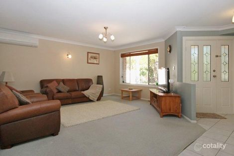 Property photo of 3 Ballandean Close Forest Lake QLD 4078
