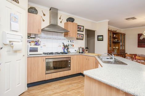 Property photo of 35 Middleham Close Cranbourne West VIC 3977