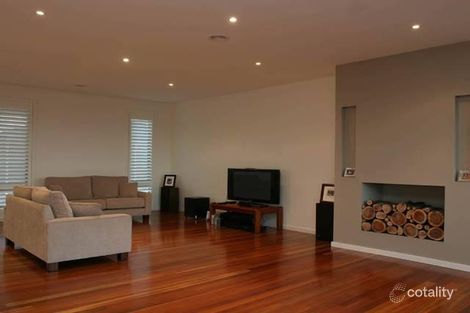 Property photo of 4 Canberra Avenue Berwick VIC 3806
