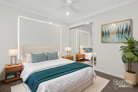 Property photo of 33 Aberdeen Circuit Spring Mountain QLD 4300