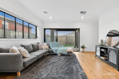 Property photo of 19 Wanderlust Drive Mount Duneed VIC 3217