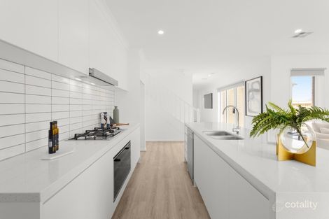 Property photo of 21 Hollington Drive Mickleham VIC 3064