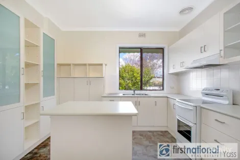 Property photo of 17 Petit Street Yass NSW 2582